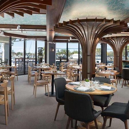 Отель Sails Port Macquarie By Rydges Экстерьер фото