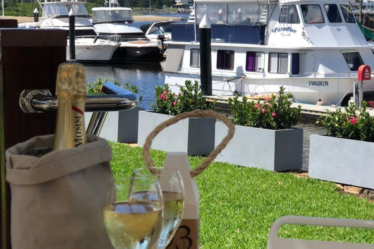 Отель Sails Port Macquarie By Rydges Экстерьер фото