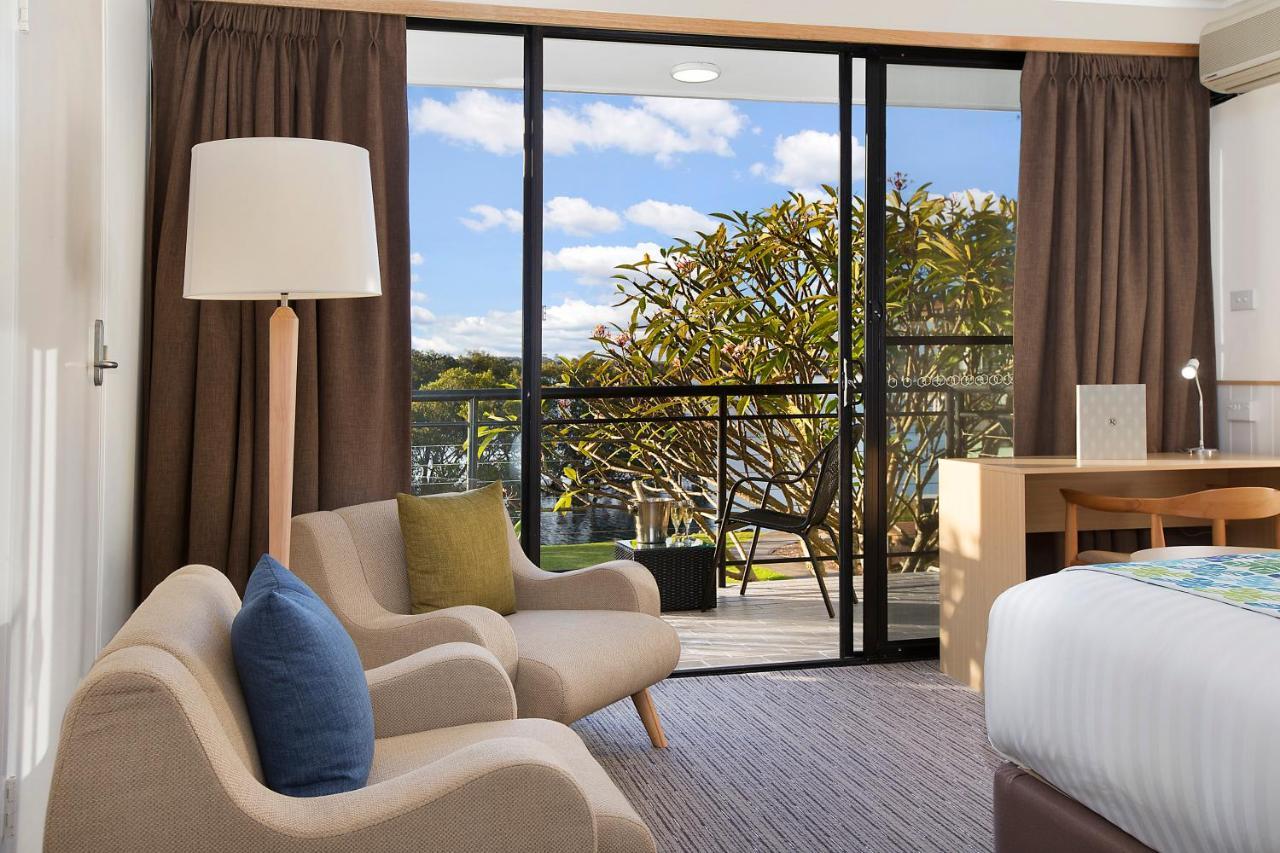 Отель Sails Port Macquarie By Rydges Экстерьер фото