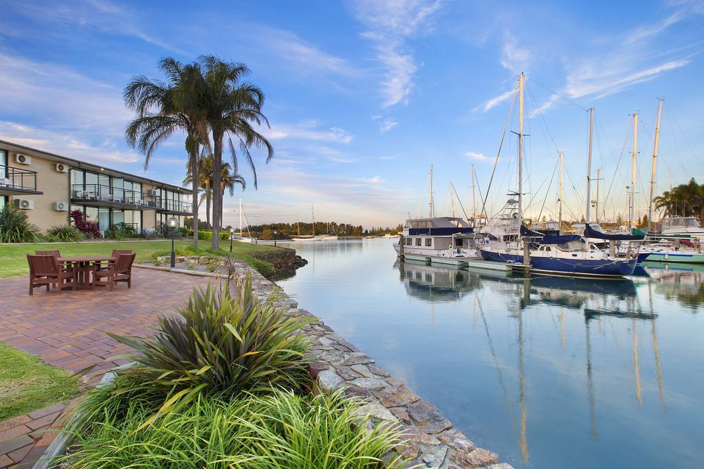 Отель Sails Port Macquarie By Rydges Экстерьер фото